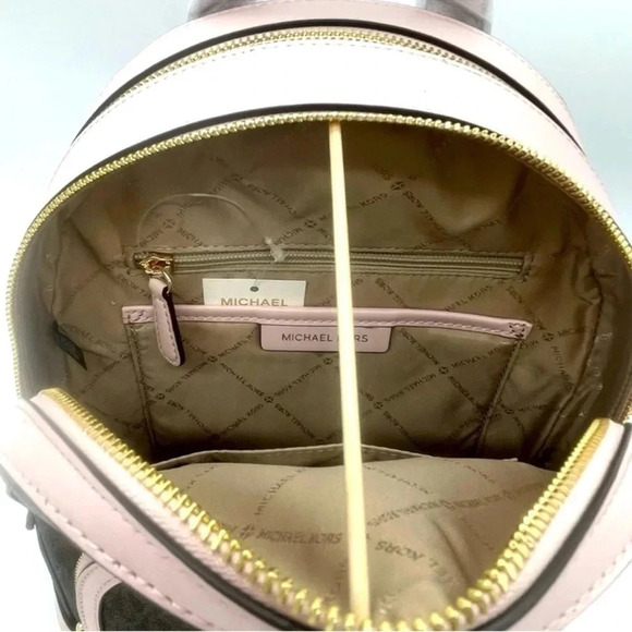 Michael Kors Medium Jaycee Zip Packet Backpack - Picture 4 of 10